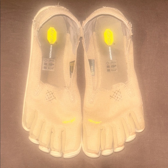 VIBRAM FiveFingers CVT Hemp Shoes - Khaki - Picture 1 of 16